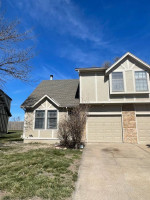3 bedroom 1.5 bath duplex in south Overland Park