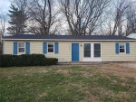 Freshly UPDATED 4BR 1 Bath house with central heat and air