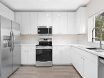 3-story townhome - 3bd-3.5ba - Walk Everywhere! PETS OK