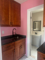 Cozy Studio Apartment: Prime Location with Move-in Concession