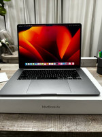 MacBook Air 15” M2 8GB ram 512 SSD Mac OS Ventura ++ Microsoft office and adob