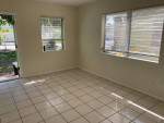 2bedroom 1 bath close to Jungle Gardens