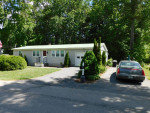 3 bed 2 bath year-round home in York east of Rte 1
