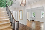 THIS PRETTY 3/2 HOUSE WELCOMES YOU!!