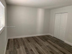 Nicely Renovated 1 bed + Den/ 2nd bed Duplex ~ Immediate Moving