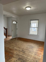 2 Bedroom, 1 Bathroom House for Rent- 410 Randall- $750