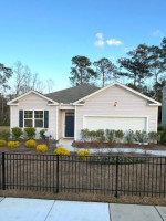 Newly Built 4-Bed, 2-Bath Rancher on Lake