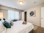 Sunny end-unit home with all NEW FLOORING!