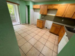 SPACIOUS TOWNHOUSE ! 3-2.5 ! CLUB ! POOL ! WASHER&DRYER ! LAUNDRY!A/C!