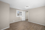ONE MONTH FREE RENT!