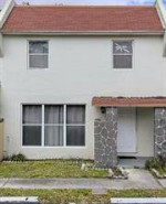 NICE TOWNHOUSE.. 3 BEDROOM, 2.5 BATHROOM