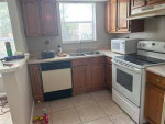 NICE TOWNHOUSE.. 3 BEDROOM, 2.5 BATHROOM
