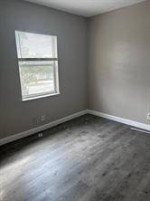 NICE TOWNHOUSE.. 3 BEDROOM, 2.5 BATHROOM