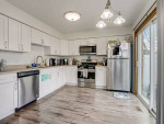 Gorgeous updated townhome 2 bed plus loft near Beech and Roselle