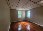 3 bedroom 1 bathroom home for Rent
