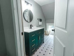 "NEWLY RENOVATED" 2BR, 1.5BA HOME - FULLY EQUIPPED KITCHEN WITH STOVE@