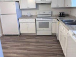 * Covered bridge"Walk in shower"Large kitchen & Large clubhouse....!
