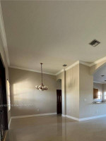 🔥 4/2 HOMSTEAD BASE: Charming And Cozy House For Unbeatable Offer