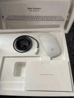 MacBook Air 15” M2 with Magic keyboard and Magic Mouse