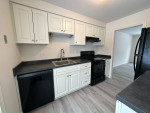 Now allowing CATS!!2 bed 1.5 bath. Full basement, central air!