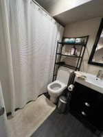 beautiful 1BD 1BD duplex apartment with backyard