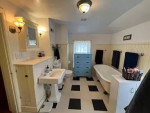 Beautiful 3 Bedroom 2 bathroom Old Victorian House for Rent