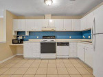 Well kept 2BR, 2Bath townhouse with open floorplan!!!