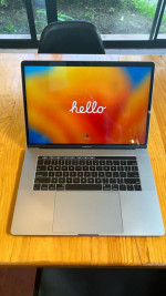 MacBook Pro 2019 15” Laptop 16gb i9 Intel