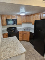 1 BED townhome. Snatch this HOT DEAL!