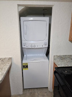 1 BED townhome. Snatch this HOT DEAL!