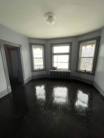 Section 8 Rent Assistance house 3 bedroom upper