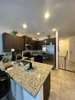 Amazing townhome Easy access to the turnpike