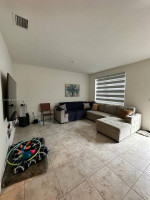 Amazing townhome Easy access to the turnpike
