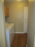 Large living room area in this 4 bedroom townhouse! Move in special!