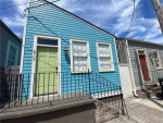 2705 St Thomas ~ SUPERB Location Blocks to the Best of Magazine St!