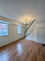 Charming 2-Bedroom Townhome with Modern Amenities in Baltimore