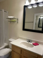 AVAILABLE TODAY!! OAK PARK TOWNHOMES