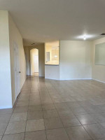 3 Beds 2.5 Baths Townhouse