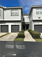 3 Beds 2.5 Baths Townhouse