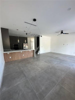 Over 2000 Sq Ft Massive Townhome in Heart of Dania