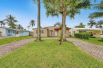 Beautiful 2 Bed, 1 Bath Single Family Home