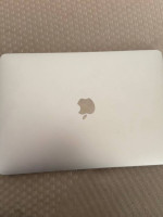 Macbook pro 13” 2020 $700 OBO
