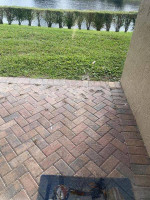 STUNNING 3-2.5 ! LAKE VIEW ! SS APPS ! FACILITIES NEARBY!VINYL FLOOR!