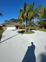 AMAZING 3 BED ! 2 BATH ! IMPACT WINDOWS ! LAUNDRY ! PETS OK ! CARPET !