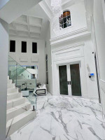 AMAZING 5/4 ! FURNISHED ! MARBLE FLOOR ! LAKE VIEW ! BALCONY ! YARD !