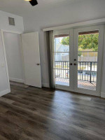 2 BED ! 1 BATH ! WASHER&DRYER ! BALCONY ! IMPACT WINDOWS !