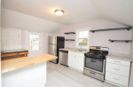 277 Pearl St | 3bd/1.5 ba | Laundry Hookups | Stainless Steel Applianc