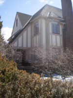 Fine Shaker 1st floor 2 bedroom garden suite