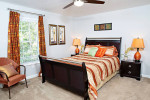 Spacious 2nd floor private entry, beautiful views, 2x2.5 TH