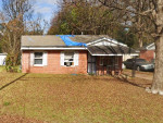 !!this charming 2 bedroom, 1 bathroom home !!